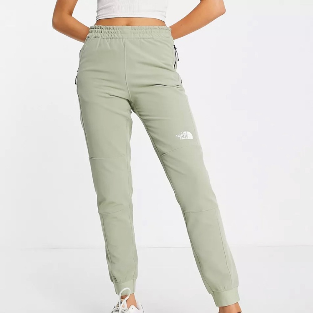 NWOT North Face Women’s Tekware Joggers